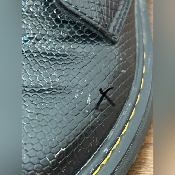 Dr. Martens 1460-J Emboss Reptile Lace-Up Zipper Black Boots Youth Size 4 - Picture 8 of 11